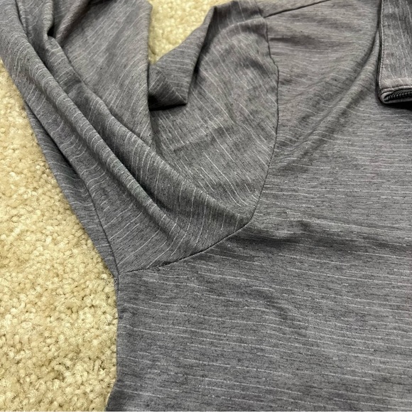 Travis Mathew 1/4 Zip Pullover Mens Size Large Performance Golf Lightweight Gray - Picture 9 of 14